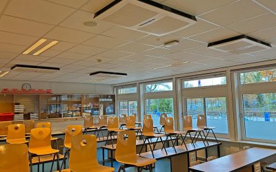 Ceiling-mounted air purifiers in the De Nassau Comprehensive School