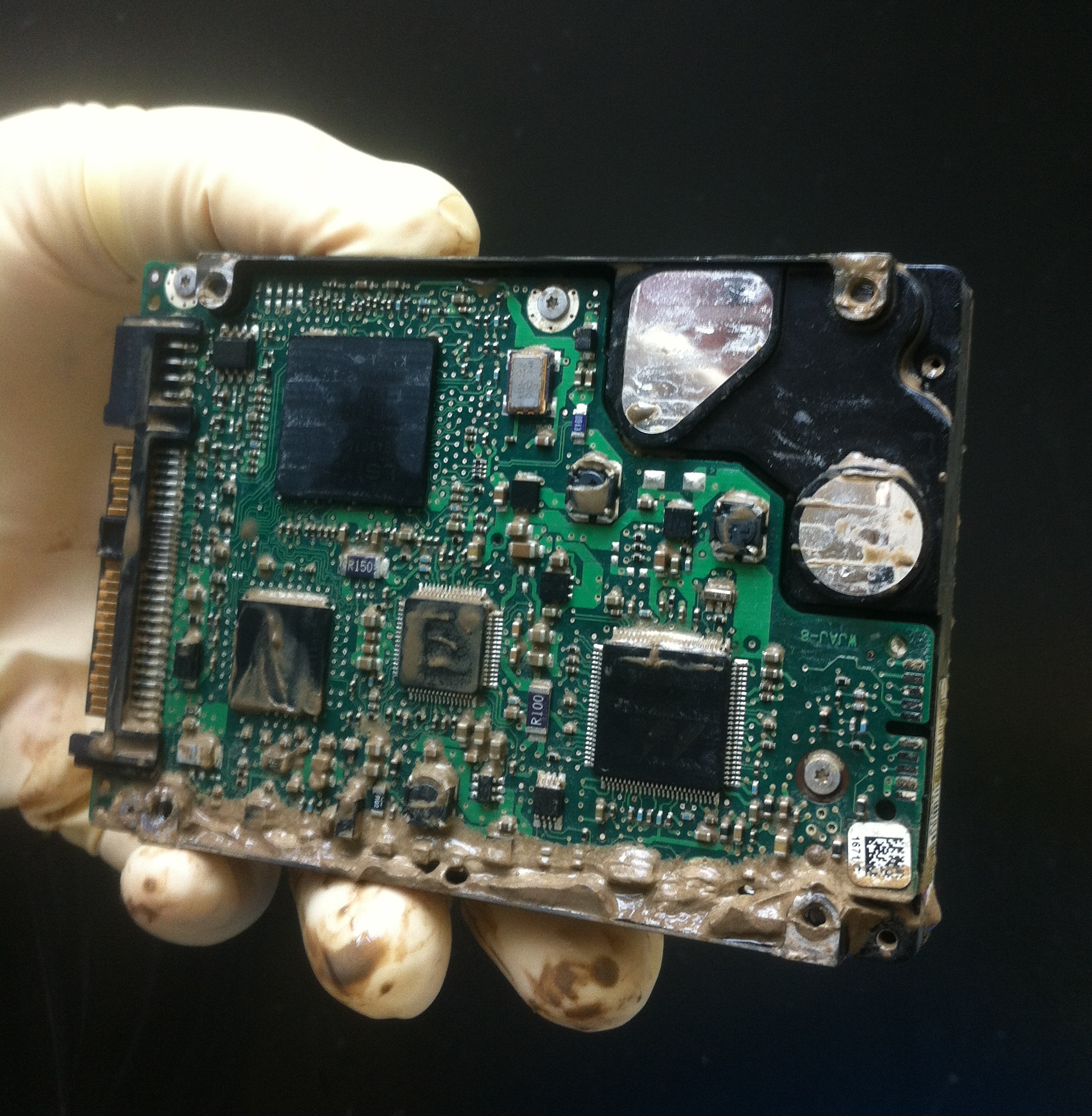 CBL_Datenrettung_schlammige_Festplatte