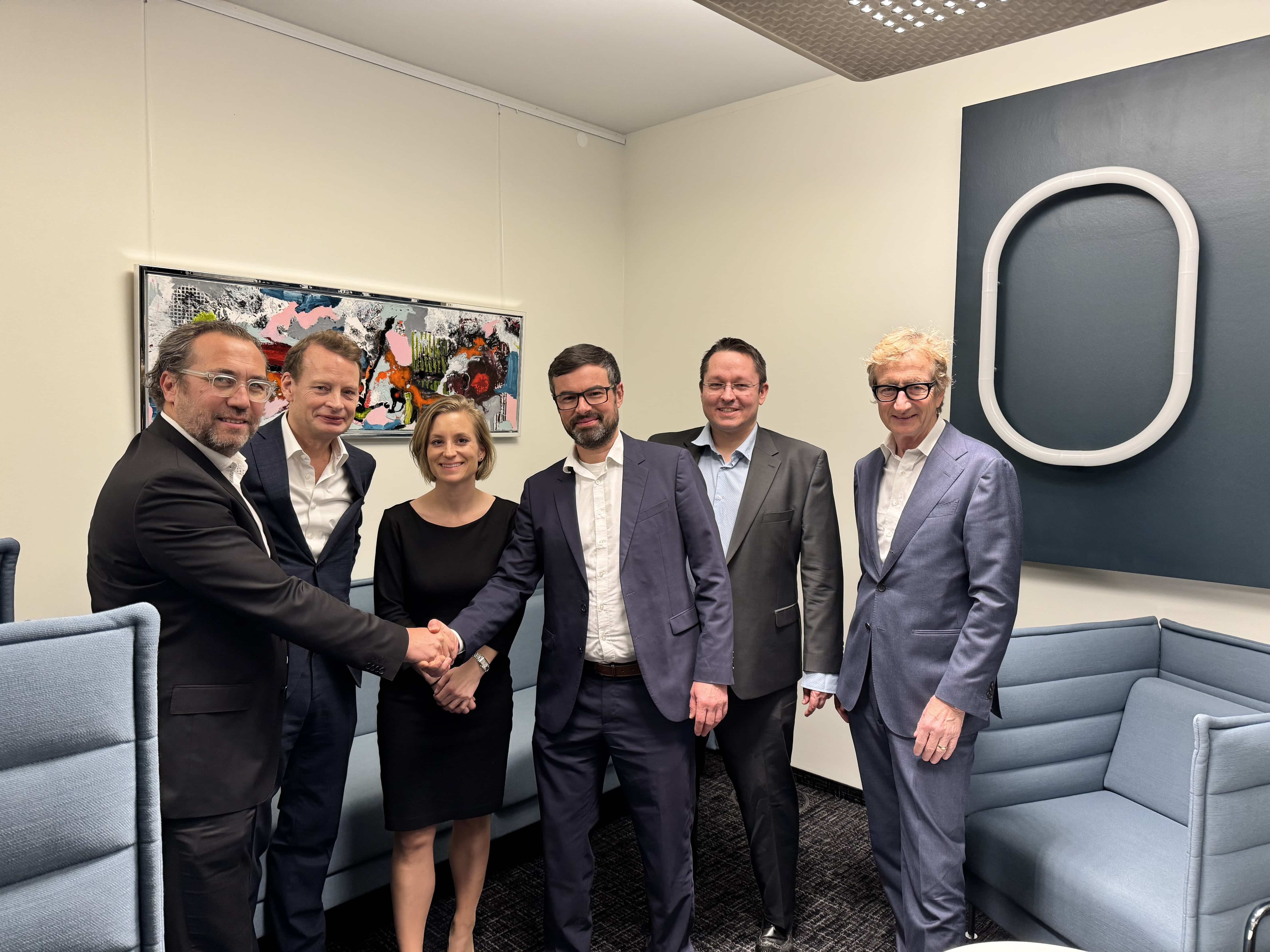 Fabien Haubert (l), Senstar, Mathias Müller (3.v.r), Blickfeld