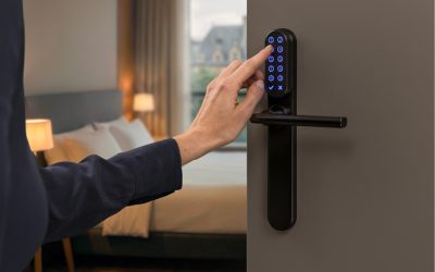 PIN statt Schlüsselkarte: Digitale Zutrittslösungen verändern den Hotel-Check-in